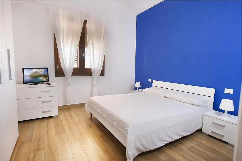 كوستوناتشي Holiday Home Nicola Santoro إيطاليا
