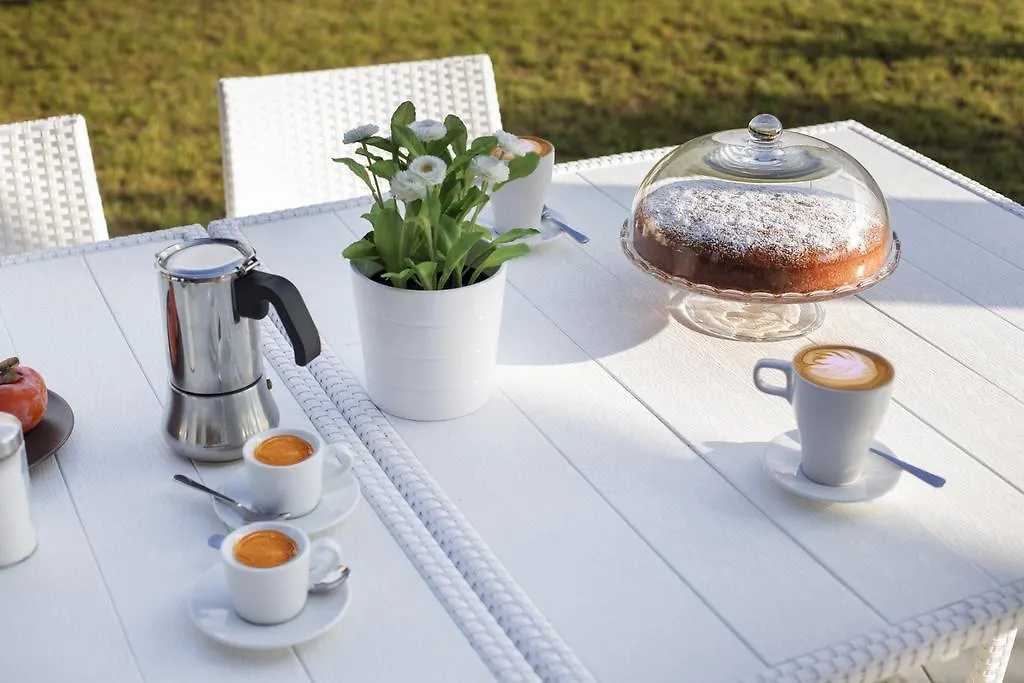 كوستوناتشي Holiday Home Nicola Santoro إيطاليا